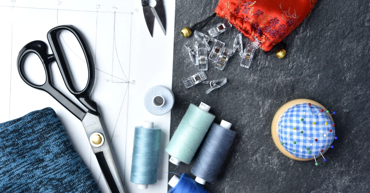 OEM sewing kits production handoff with components and artwork