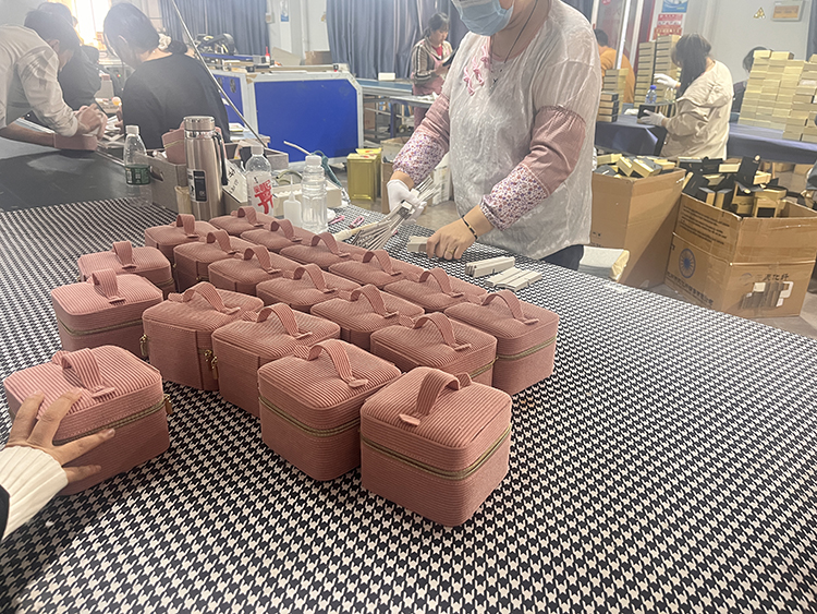 5E55A3EA751E9AA3843399BCBD8A5411 副本.jpg